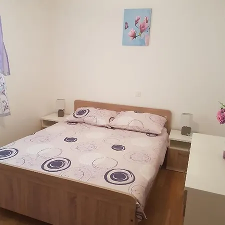 With Parking Space - 16998 Apartman