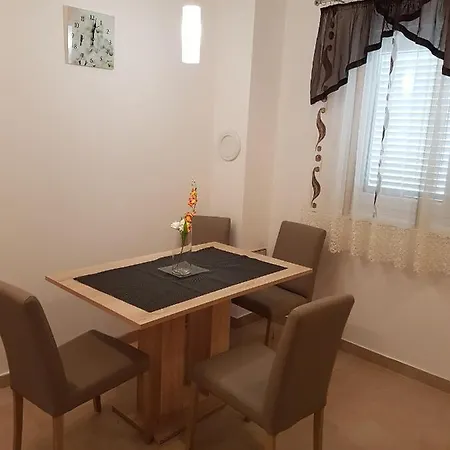 With Parking Space - 16998 Apartman