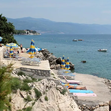 With Parking Space - 16998 아파트