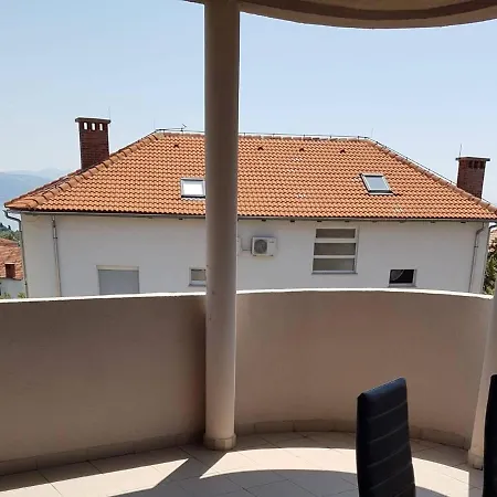 Apartman With Parking Space - 16998 Novi Vinodolski